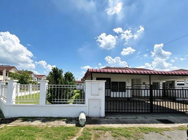 Residential House for sale in Kota Tinggi, Johor