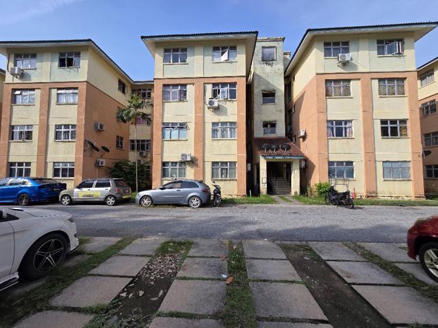 Apartment for sale in Tanjong Sepat, Selangor