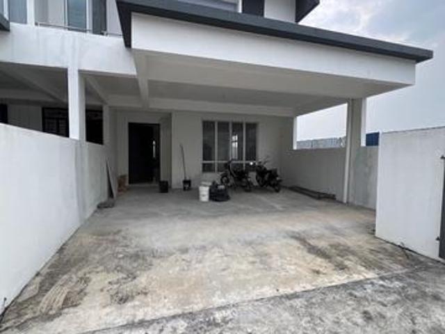 Terraced House for sale in Tanjong Sepat, Selangor