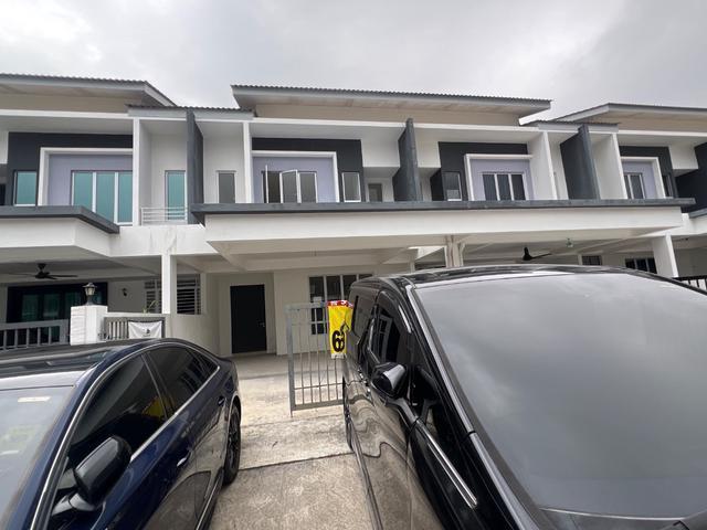 Terraced House for sale in Tanjong Sepat, Selangor