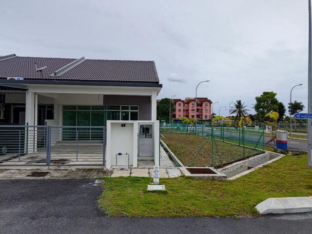 Terraced House for sale in Tanjong Sepat, Selangor
