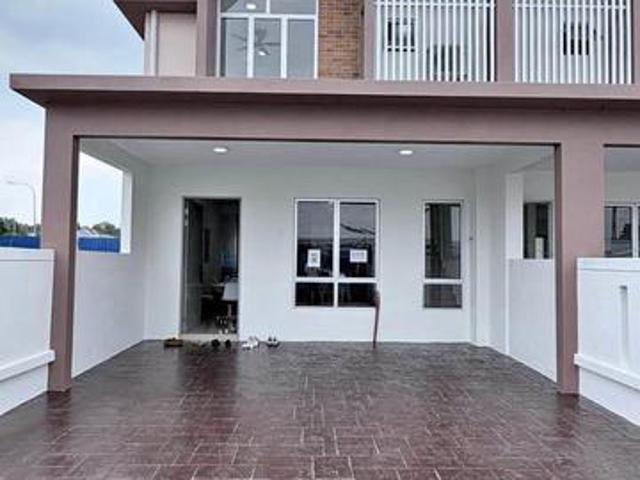 Terraced House for sale in Tanjong Sepat, Selangor