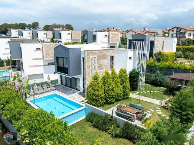 Kuşadasi, Aydin içerisinde satılık Villa