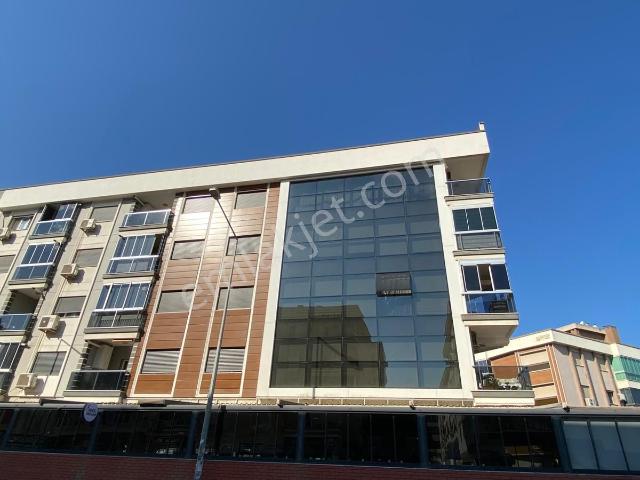 Gaziemir, İzmir içerisinde satılık mülk