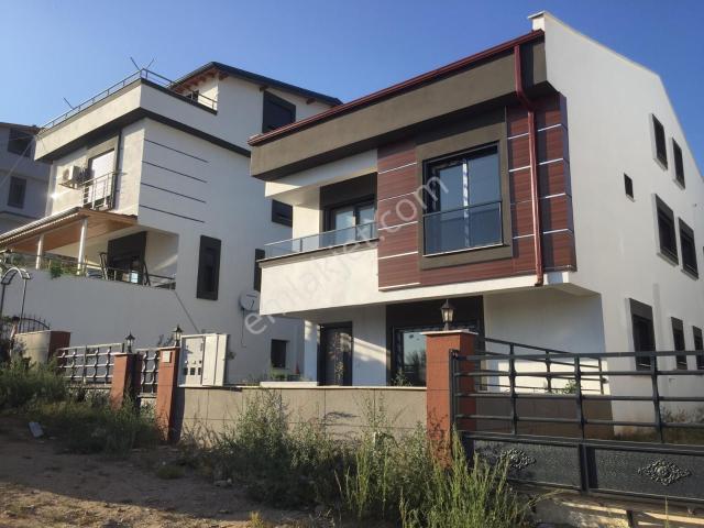 Menderes, İzmir içerisinde satılık Villa