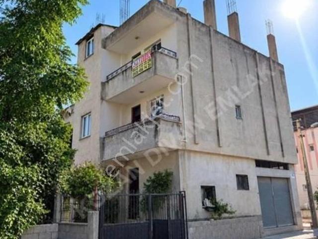 Şevkiye, Kozan içerisinde kiralık Villa