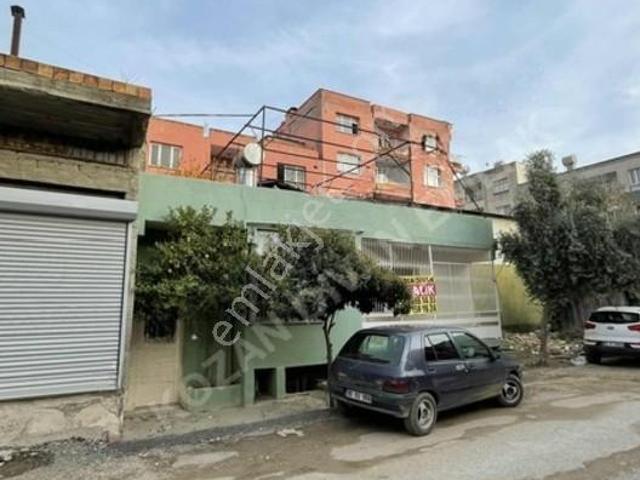 Cumhuriyet, Kozan içerisinde satılık Villa