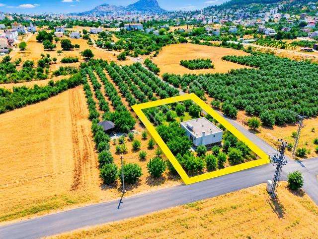 Ağlıboğaz, Kozan içerisinde satılık Villa