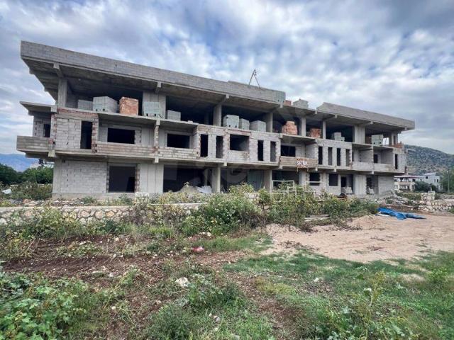 Varsaklar, Kozan içerisinde satılık mülk
