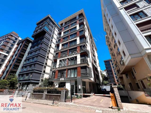 Kadiköy, İstanbul içerisinde kiralık mülk