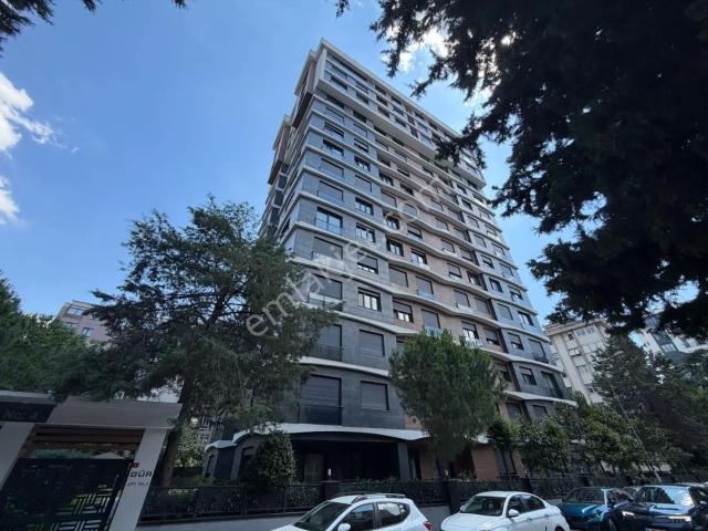 Kadiköy, İstanbul içerisinde kiralık mülk