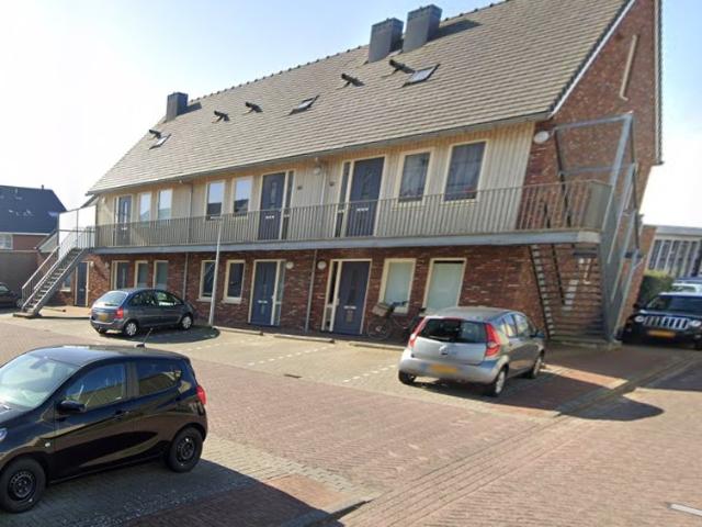 Appartement te huur in Noord-scharwoude, Noord Holland