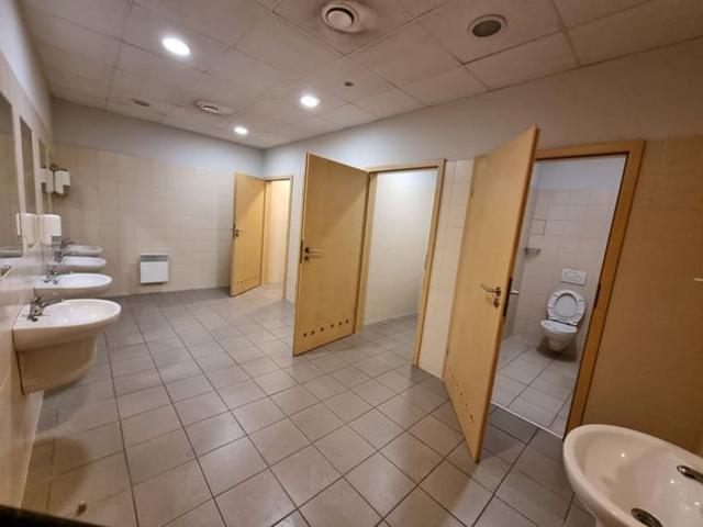 Komercyjne do wynajęcia w Kraków, Małopolskie