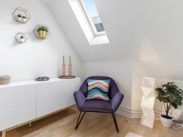Apartment mieten in Einigen, Zürich