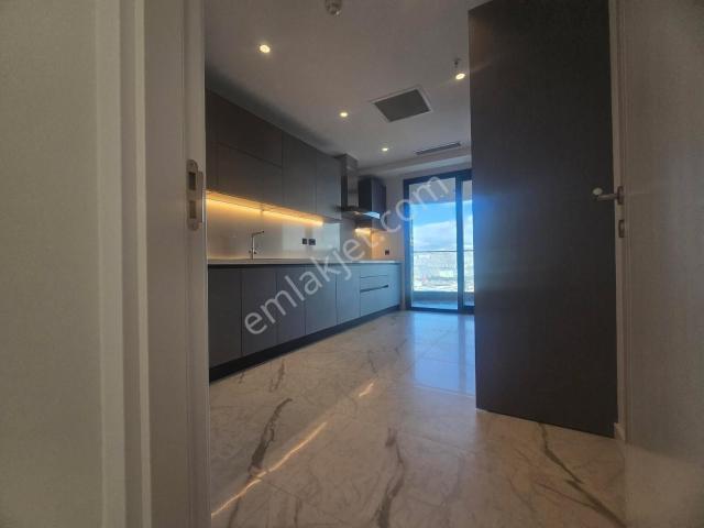 Konak, İzmir içerisinde kiralık mülk