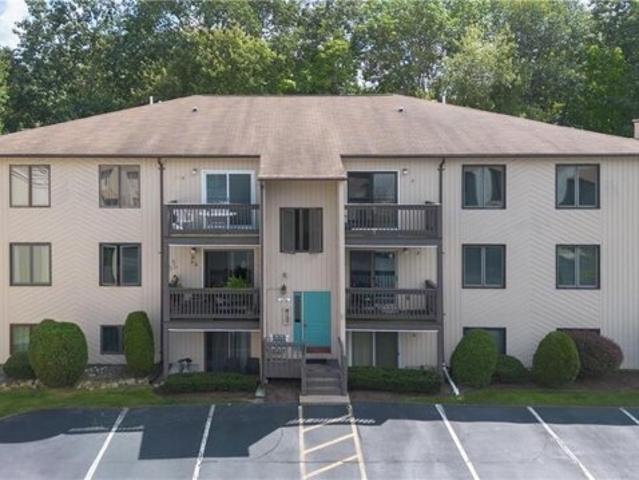 Condo for sale in West Warwick, Rhode Island