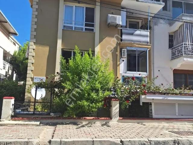 Bayrakli, İzmir içerisinde kiralık mülk