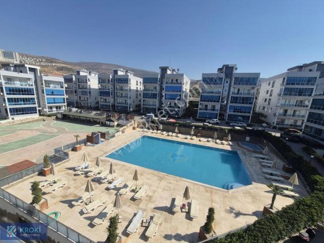 Osmangazi Mahallesi, Bayraklı içerisinde satılık mülk