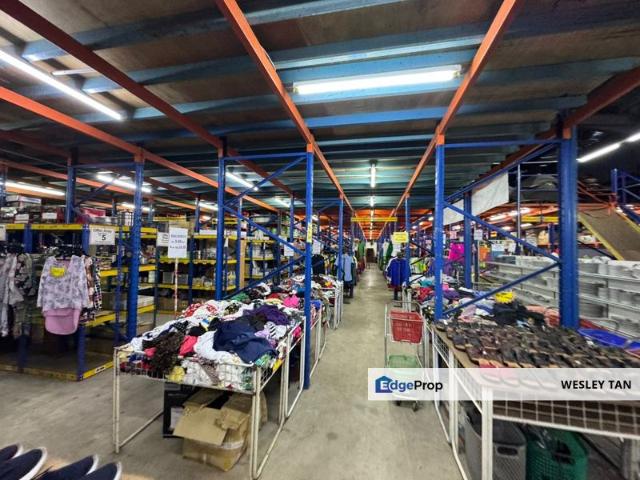 Warehouse for sale in Malaka