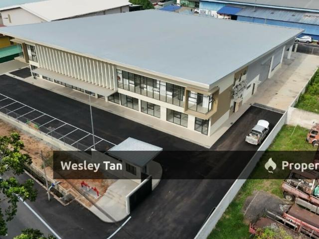 Warehouse for sale in Malaka