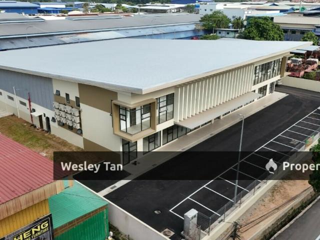 Warehouse for sale in Malaka