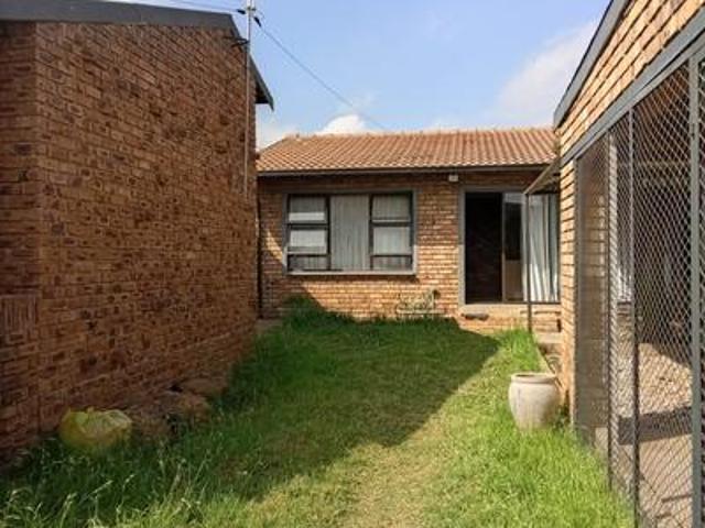 House for sale in Krugersdorp, Mogale City Local Municipality