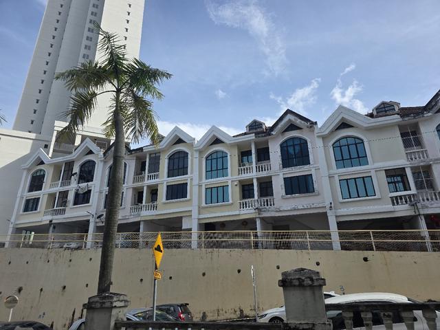 Townhouse for sale in Georgetown, Penang