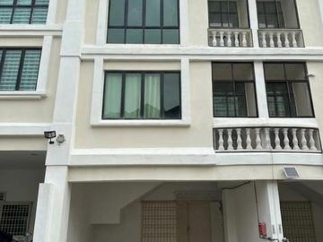 Terraced House for sale in Barat Daya, George Town