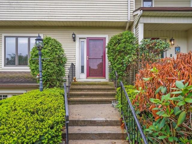 House for sale in Somers