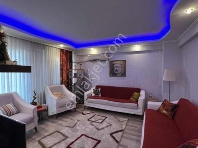 Karşiyaka, İzmir içerisinde satılık mülk