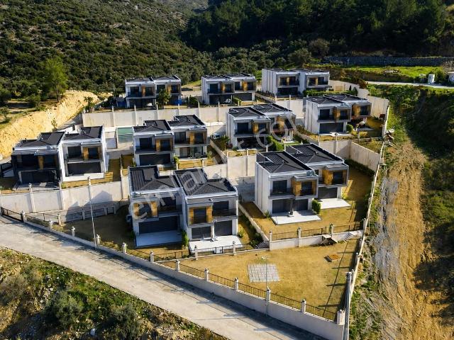 Kuşadasi, Aydin içerisinde kiralık Villa