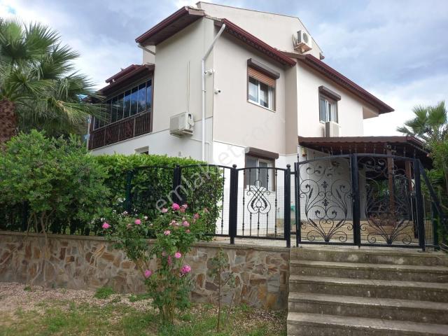 Kuşadasi, Aydin içerisinde satılık Villa