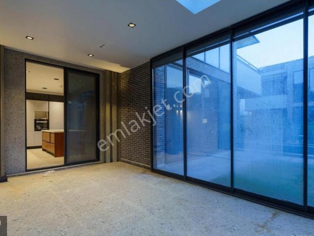 Kuşadasi, Aydin içerisinde satılık Villa