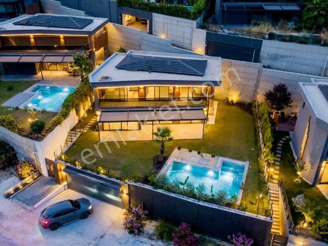 Kuşadasi, Aydin içerisinde satılık Villa