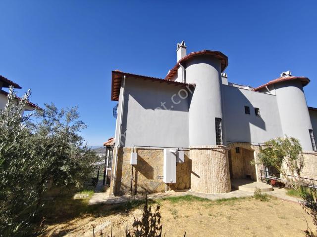 Kuşadasi, Aydin içerisinde kiralık Villa