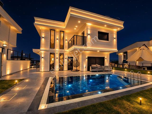 Kuşadasi, Aydin içerisinde satılık Villa