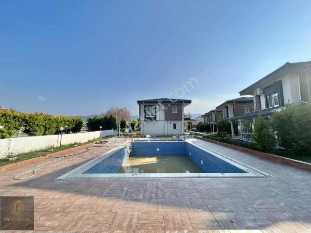 Kuşadasi, Aydin içerisinde satılık Villa