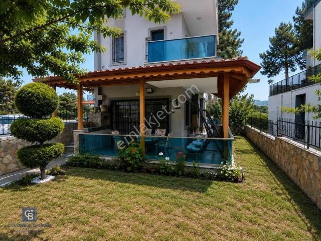 Kuşadasi, Aydin içerisinde satılık Villa