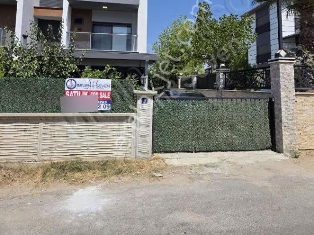 Kuşadasi, Aydin içerisinde satılık Villa