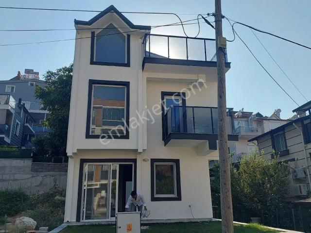 Kuşadasi, Aydin içerisinde satılık Villa