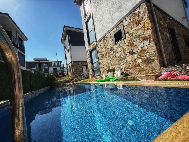 Kuşadasi, Aydin içerisinde satılık Villa