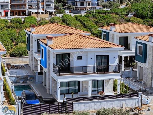 Kuşadasi, Aydin içerisinde satılık Villa