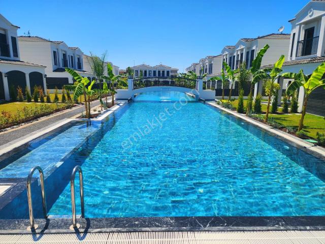Kuşadasi, Aydin içerisinde satılık Villa