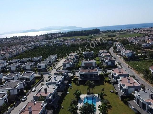 Kuşadasi, Aydin içerisinde satılık Villa