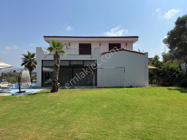 Kuşadasi, Aydin içerisinde satılık Villa