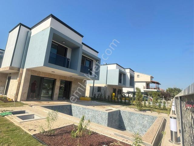 Kuşadasi, Aydin içerisinde satılık Villa