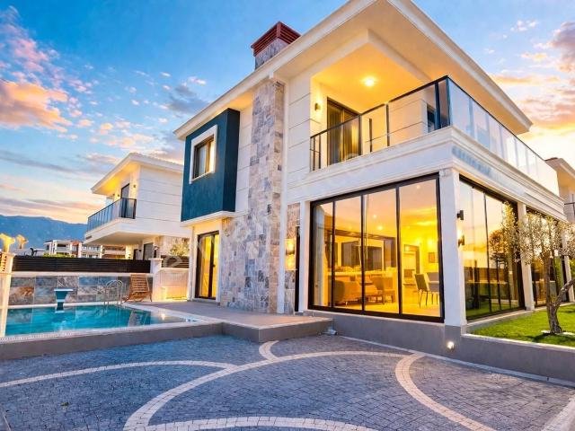 Kuşadasi, Aydin içerisinde satılık Villa