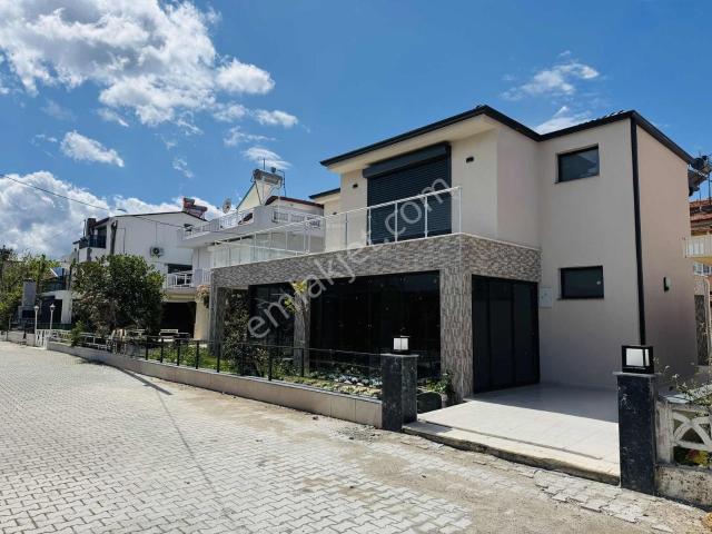 Kuşadasi, Aydin içerisinde satılık Villa