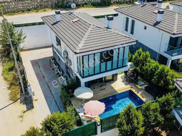 Kuşadasi, Aydin içerisinde satılık Villa