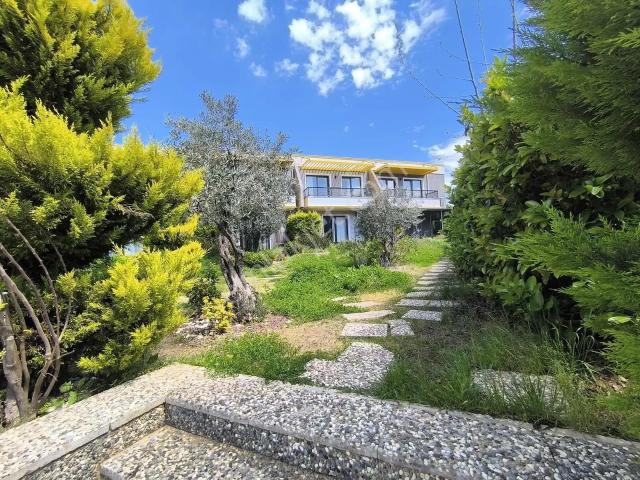 Kuşadasi, Aydin içerisinde satılık Villa